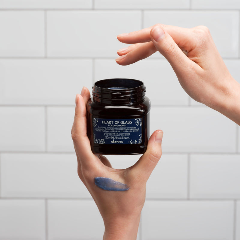 Rich Conditioner - Erősítő, tonizáló kondícionáló szőke hajakra